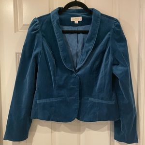 Beautiful velvet blue fitted blazer
